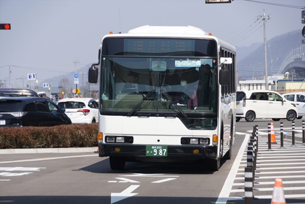 エアロスターを投入しても立席の開業当日