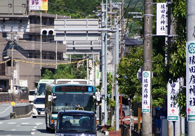 電柱も猿田彦神社だらけ！