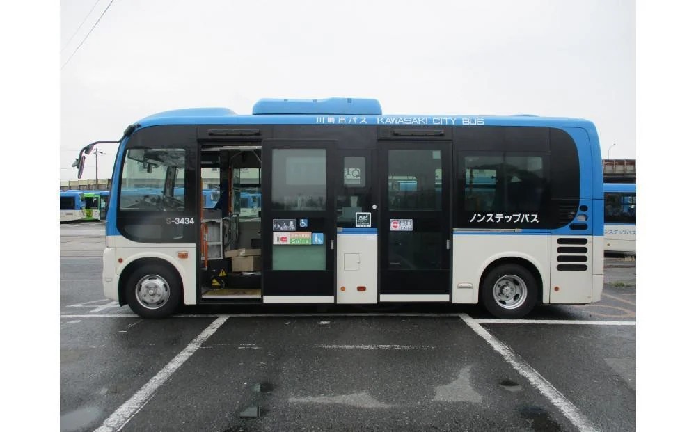 川崎市交通局の日野ポンチョ