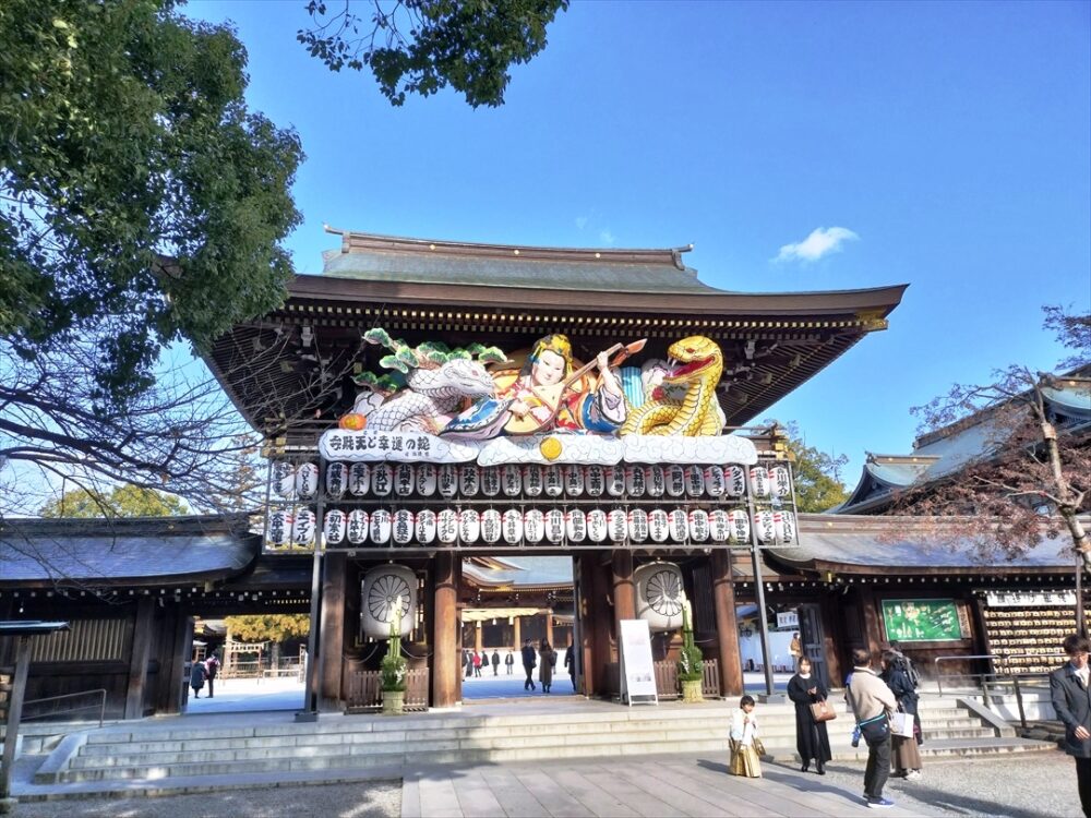 寒川神社神門