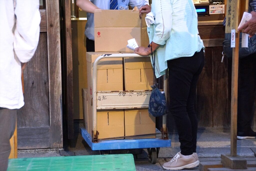 台車で大量購入は当たり前？