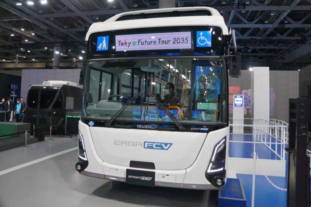 エルガFCVでバスマニアがざわついたのは美しい方向幕だったとか？